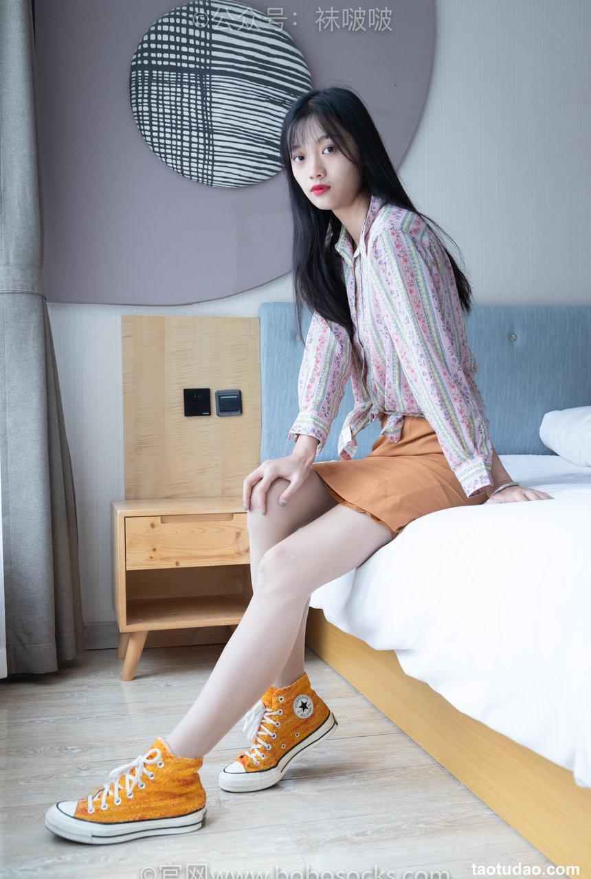 [BoBoSocks袜啵啵]NO.008 涵涵-帆布鞋、白色短棉袜、肉丝[139P+1V／3.94GB]