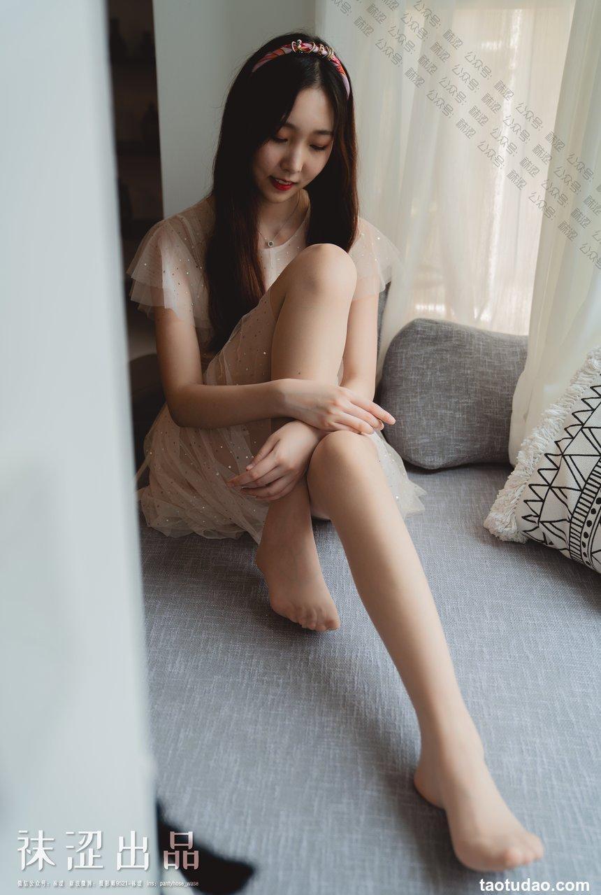 袜涩写真 VOL.041 思甜 呼吸小院 [63P／279MB]