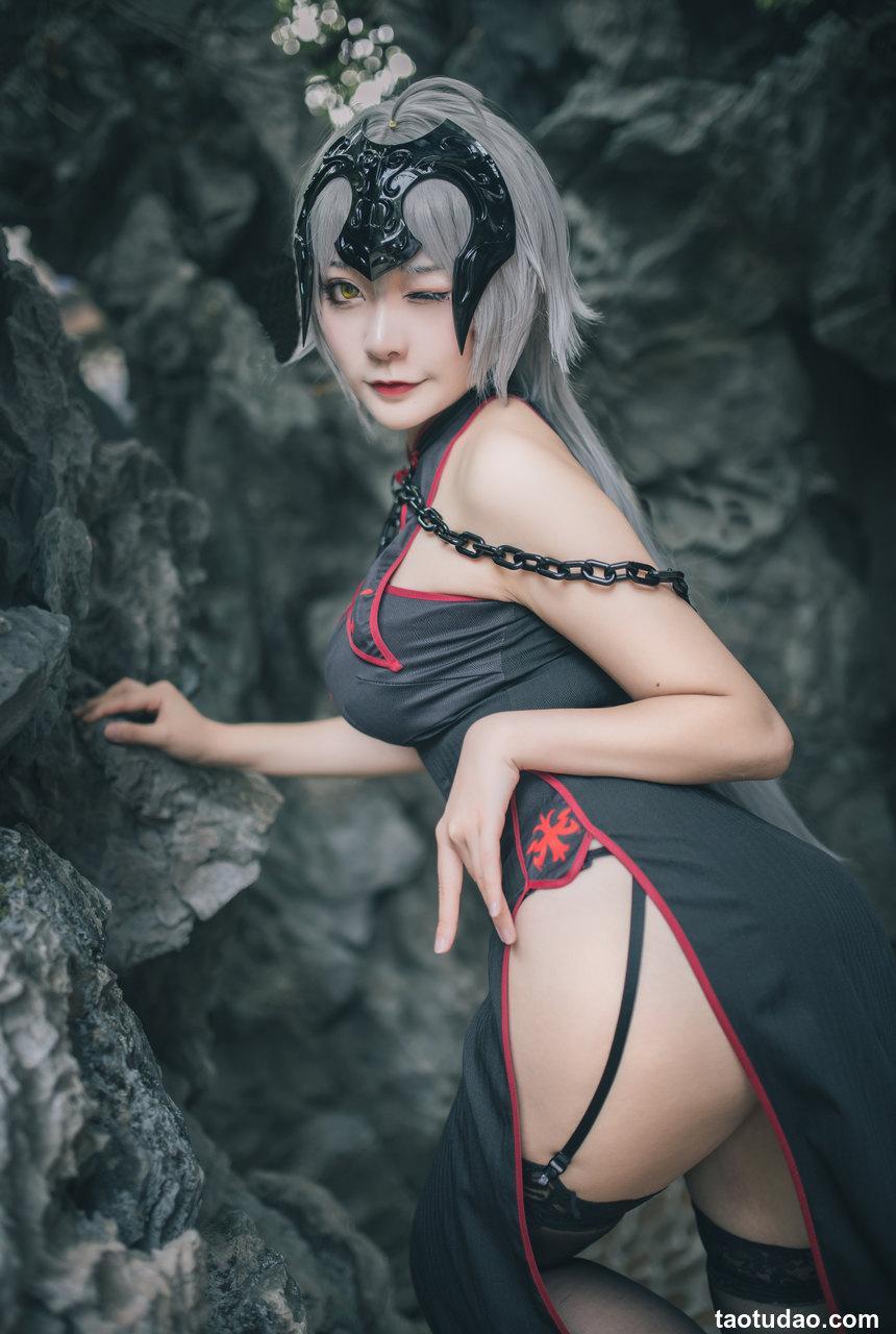 三刀刀Miido NO.021 – 黑贞德 [77P-993M]