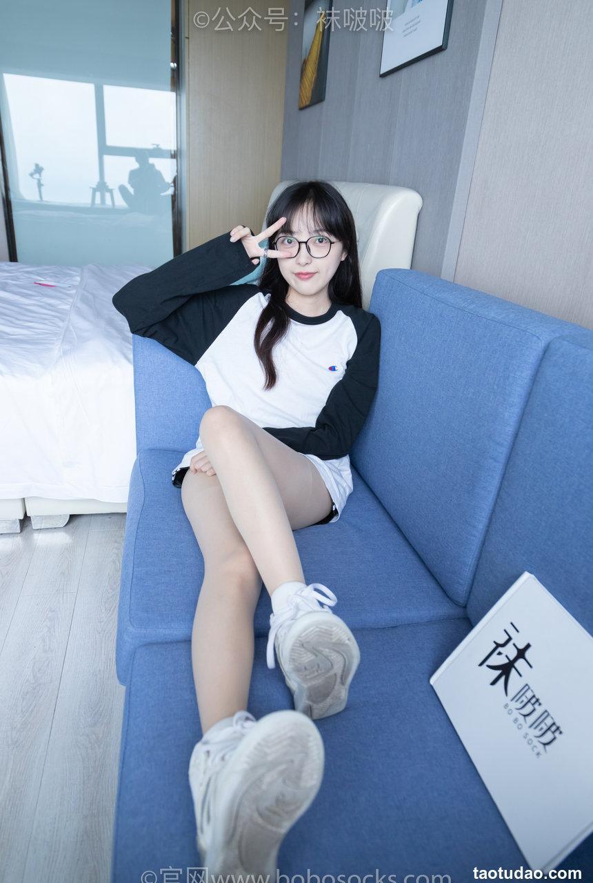 [BoBoSocks袜啵啵]NO.015 稚予-阿迪板鞋、白色短棉袜、肉丝[135P+1V／3.05GB]