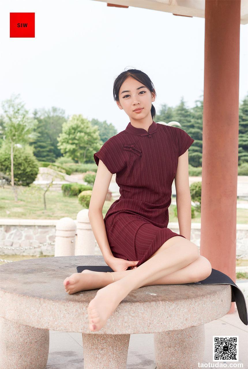 SIW斯文传媒 010 复古中式紫色条纹棉质旗袍 - 丽莉 [65P-164M]