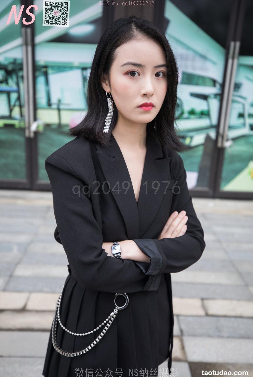 纳丝摄影 忆霜特殊的美妙长靴丝袜 [64P1V-1.08GB]