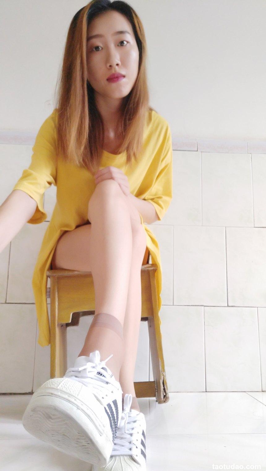 学妹校园寝室短丝系列026期 刘静[81P／153MB]