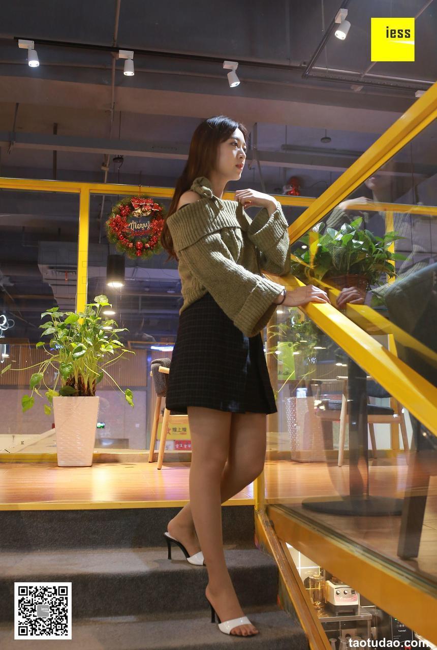 [IESS异思趣向] 2018.03.20 丝享家193《绝美长腿咖啡丝》紫紫 [99+1P]