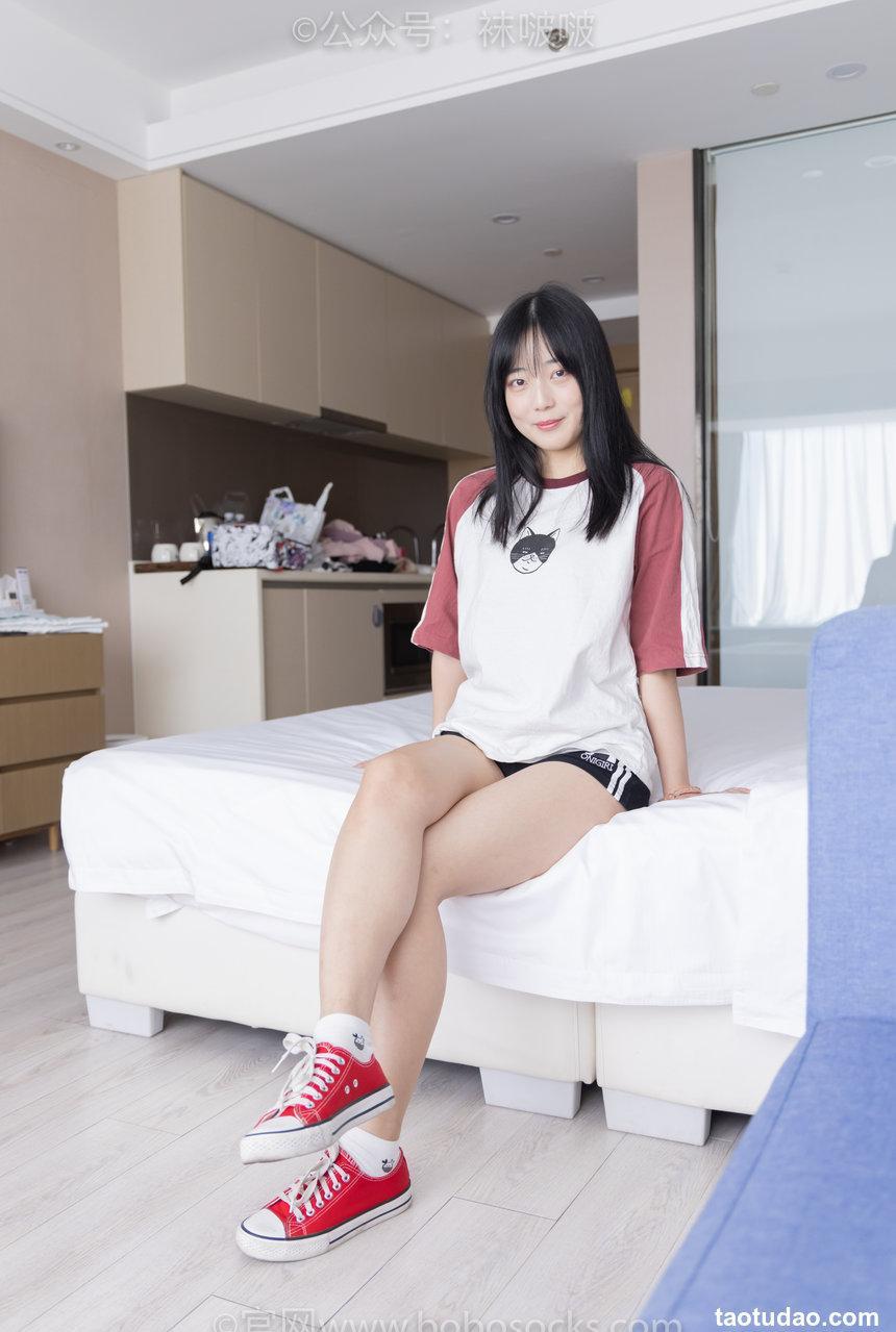 [BoBoSocks袜啵啵]NO.036 菠萝-帆布鞋、白棉袜、裸足[138P+1V／6.73GB]