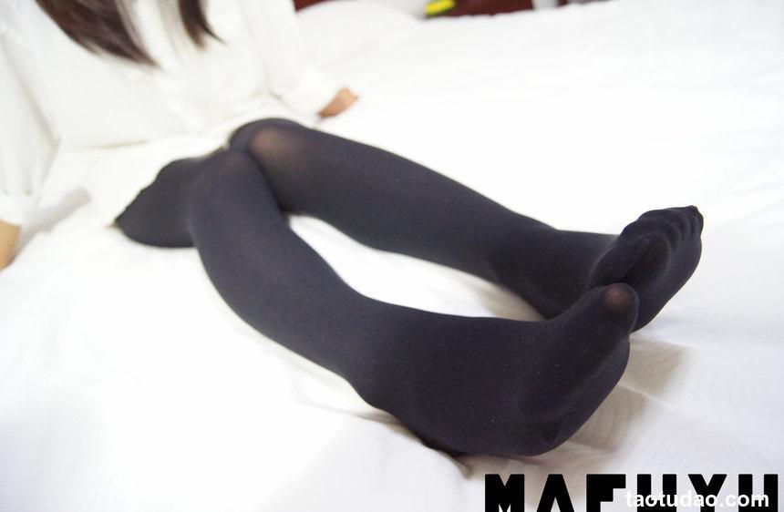 神楽板真冬 — 黑色衬衫[88P／158MB]