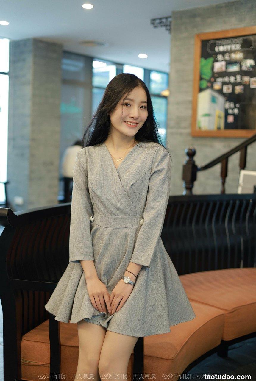 [IESS异思趣向]2021.11.13 丝享家973：婉苹《美女配咖啡》[86P／115MB]