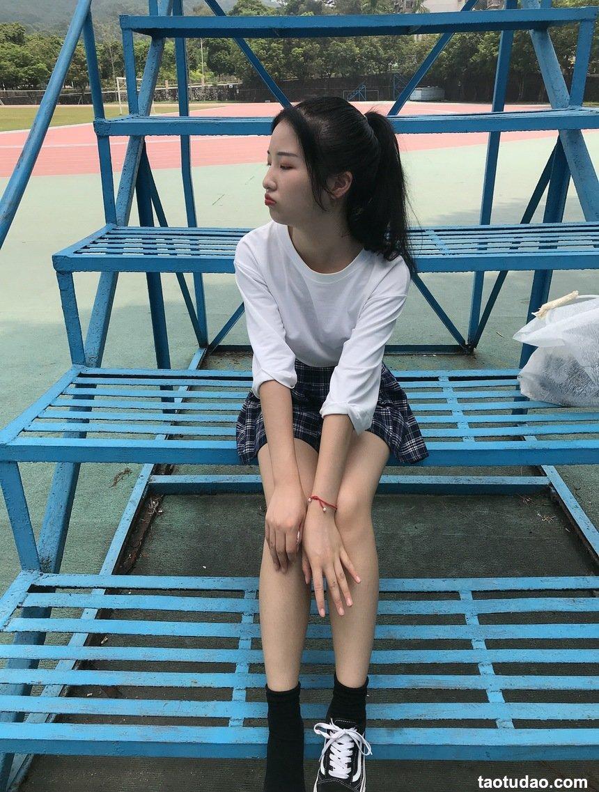 [最爱帆布鞋] 丝袜美腿写真 ON.26 图套+视频