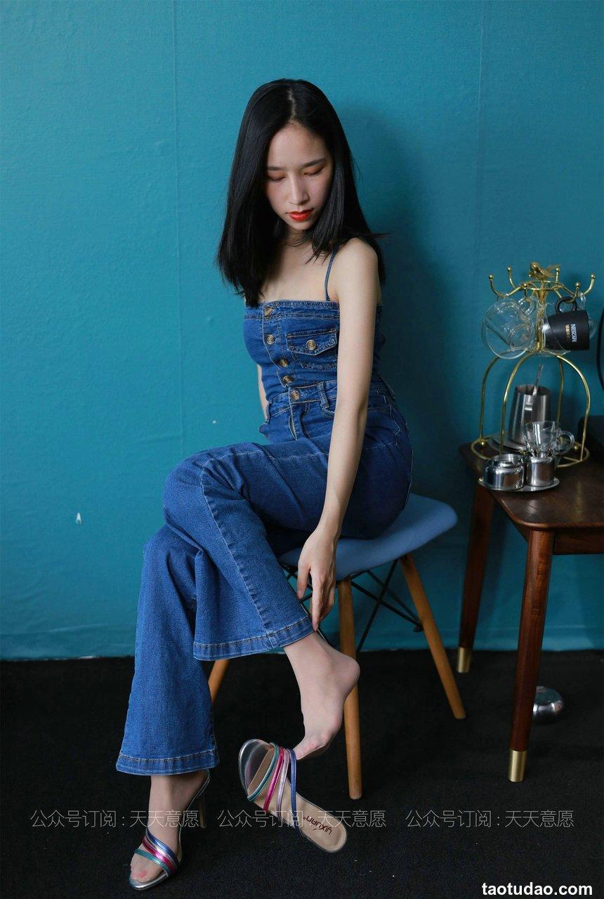 [IESS异思趣向] 2021.08.04 丝享家879：美子《美背库里丝》[99P／180MB]