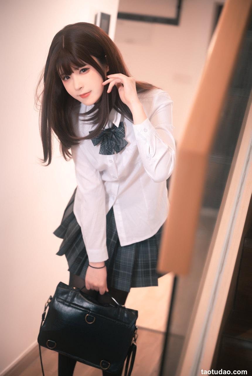 Quan冉有点饿 - NO.02 束缚猫猫 [57P-550MB]