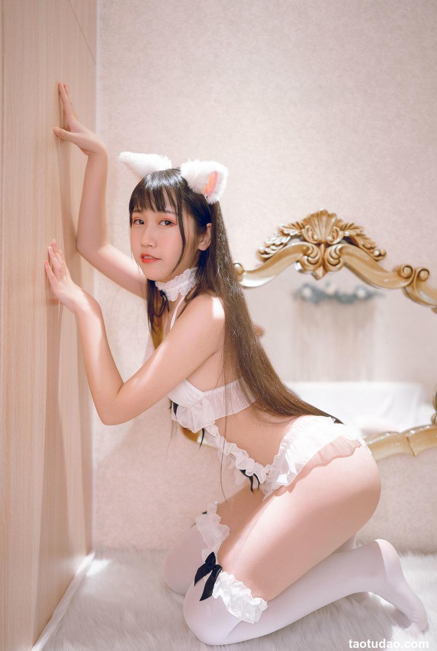 不呆猫 NO.003 - 狐狸[26P／88MB]