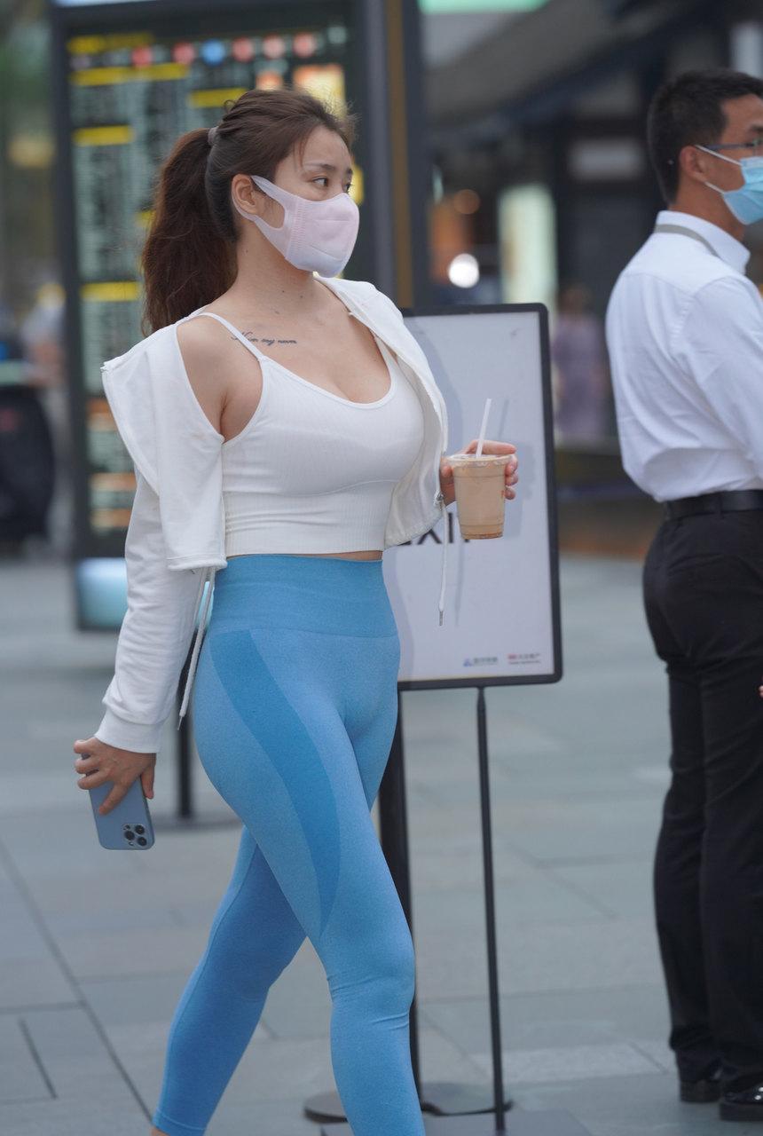 都市丽人蓝色瑜伽裤美女【138P-1.53G】