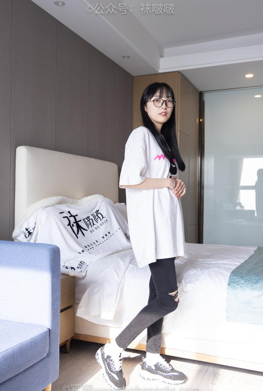 [BoBoSocks袜啵啵]NO.055 稚予-斯凯奇运动鞋、白棉袜、黑棉袜[139P+1V／6.67GB]