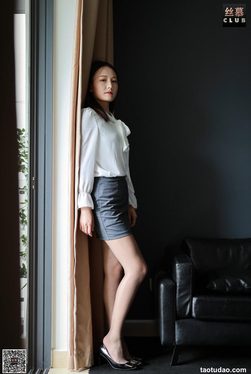 丝慕写真 张小姐的灰SW [58P]