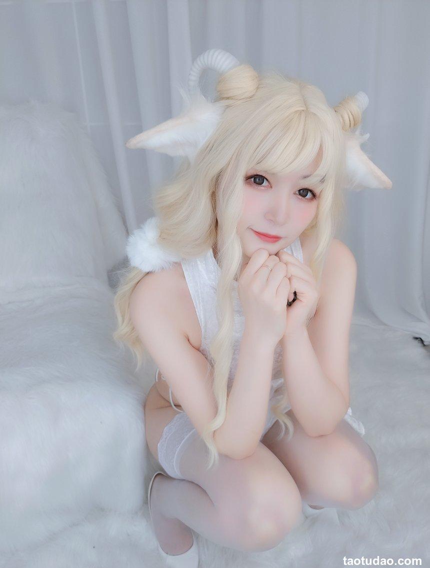 Coser小姐姐白银 - 白旗袍 [101P7V-567MB]