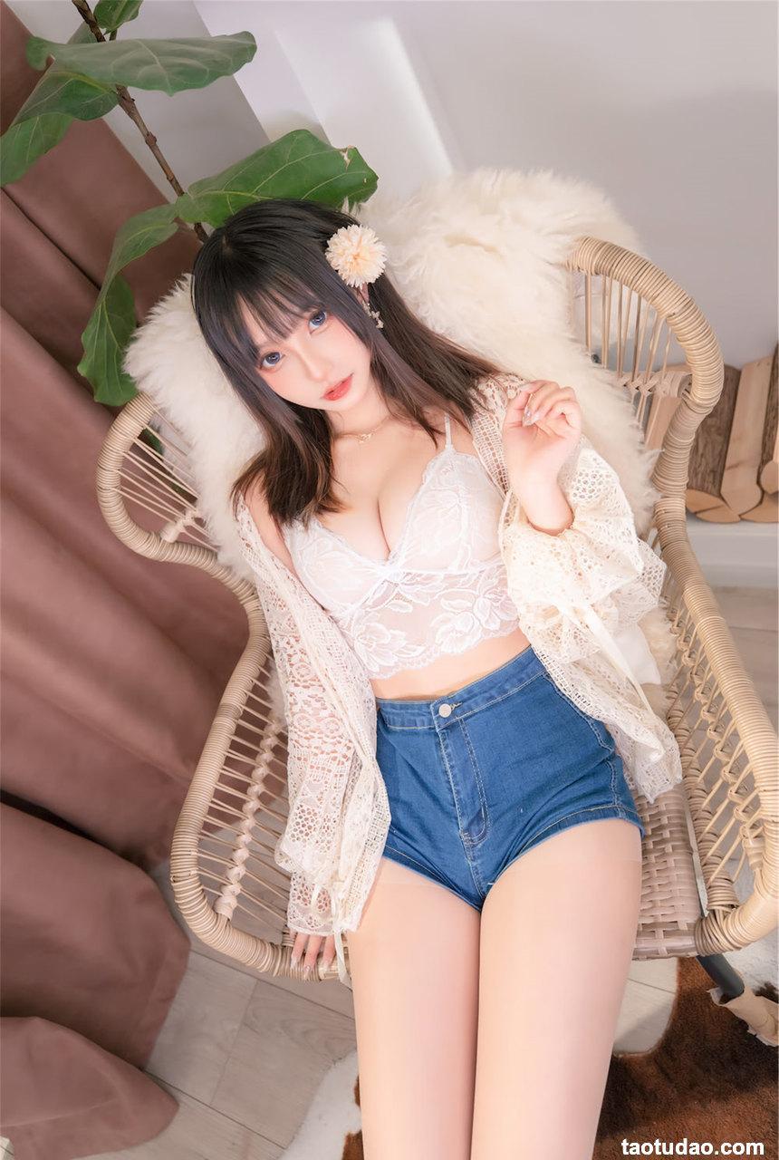 神乐坂真冬 - 牛仔狂热 [150P+2V-424MB]