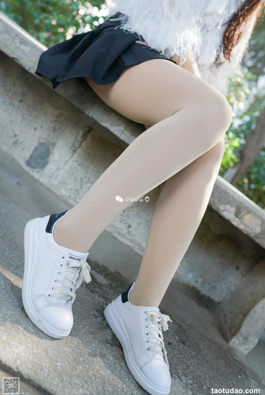 [SIEE丝意] No.059 小月 青涩的小白鞋 [56P]