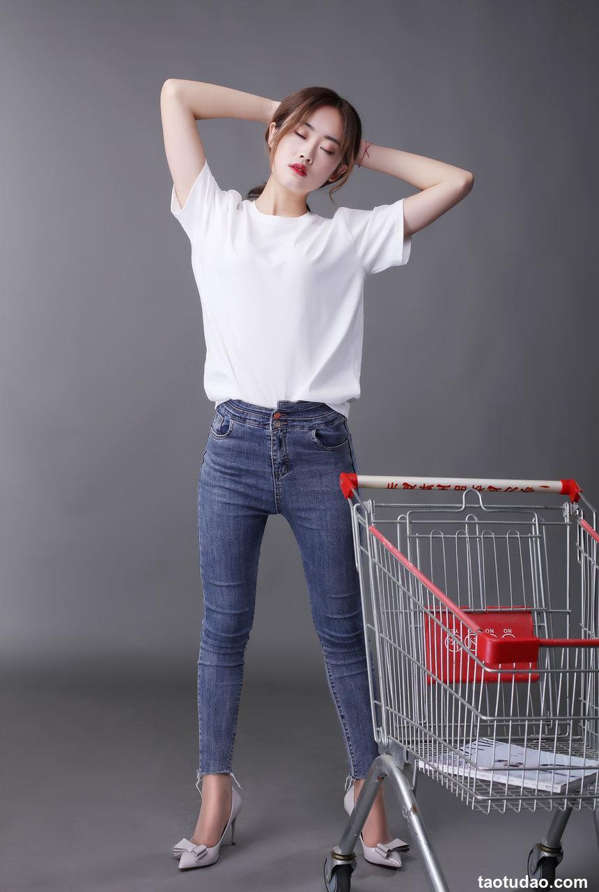 奈丝写真 NO.127 白T牛仔裤里的丝袜-可乐 [37P+592M]