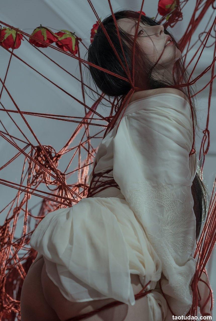 云溪溪 - NO.20 奶桃 囚鸟 [64P-768MB]