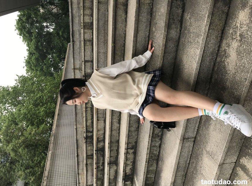 [最爱帆布鞋] 丝袜美腿写真 ON.05