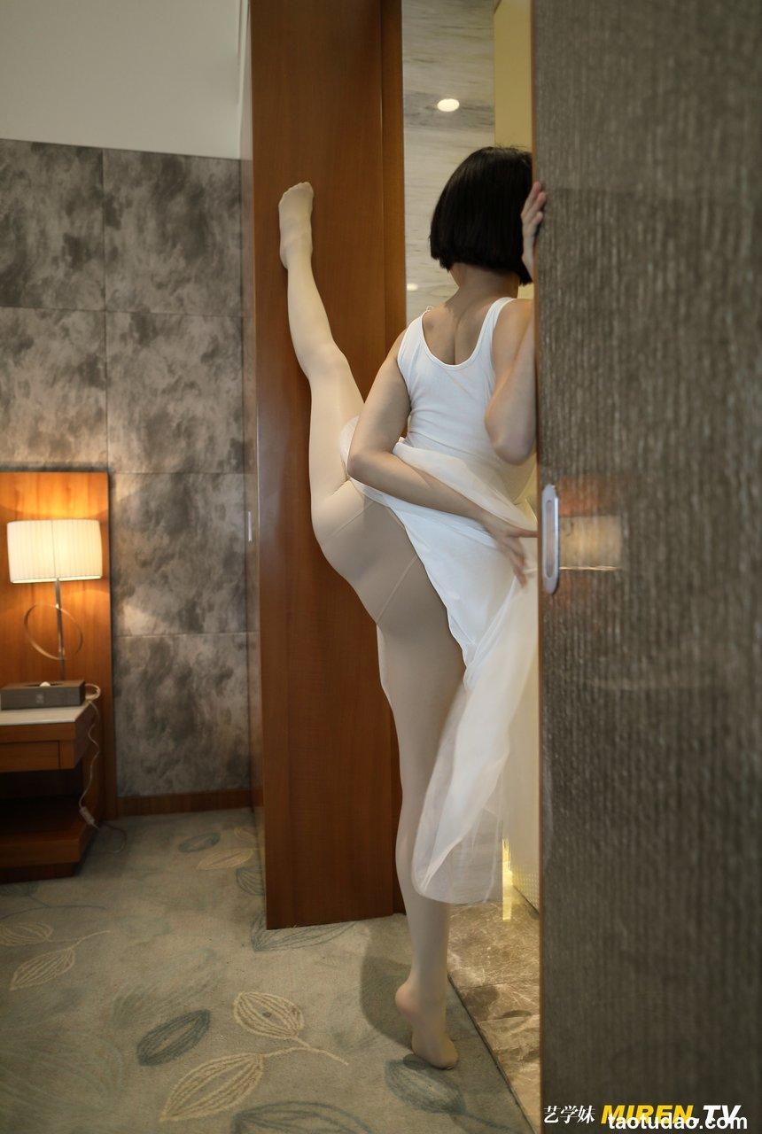 [ROSI写真] 艺学妹2020.03.22 NO.105[99+1P／88.1MB]