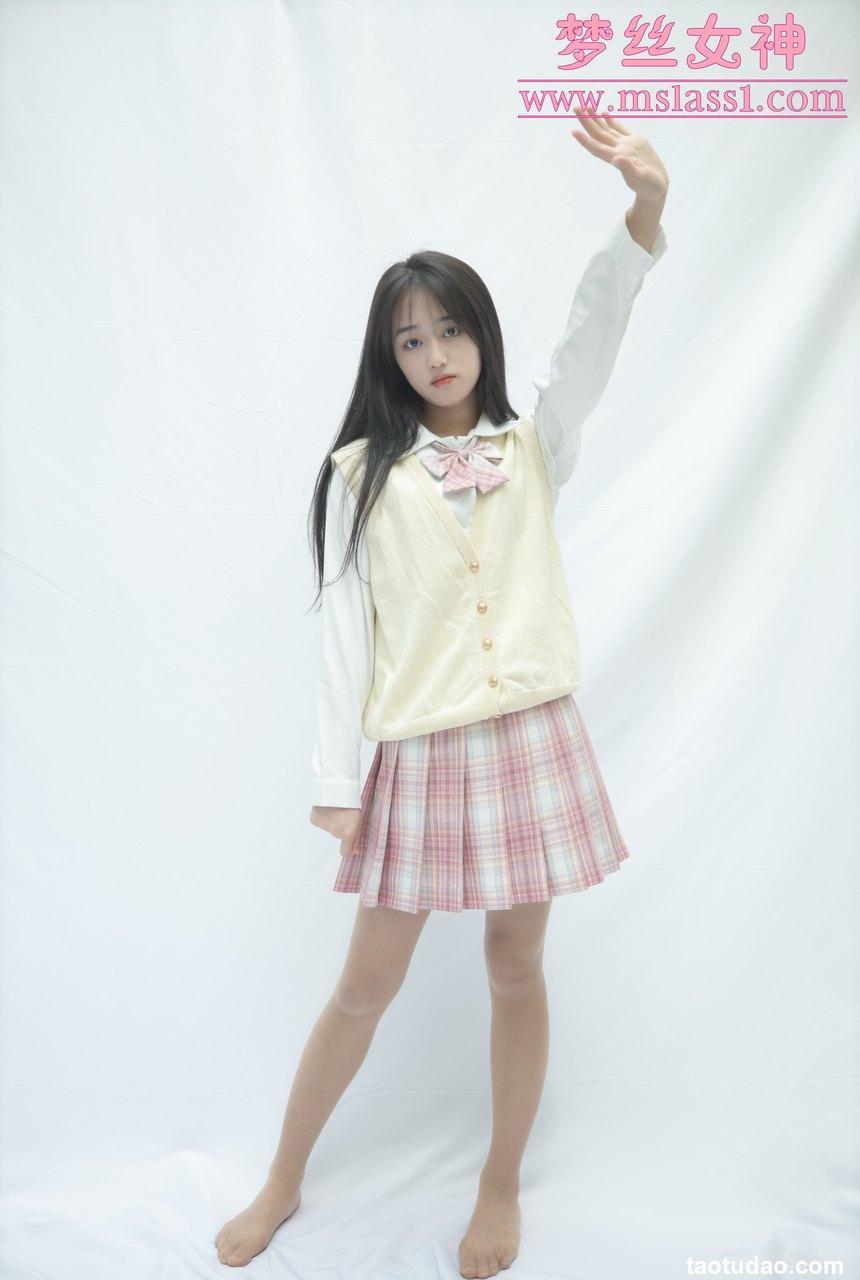 [MSLASS梦丝女神]2021.06.21 NO.152 小JK绝世的容颜 王娇娇[51+1P／261MB]