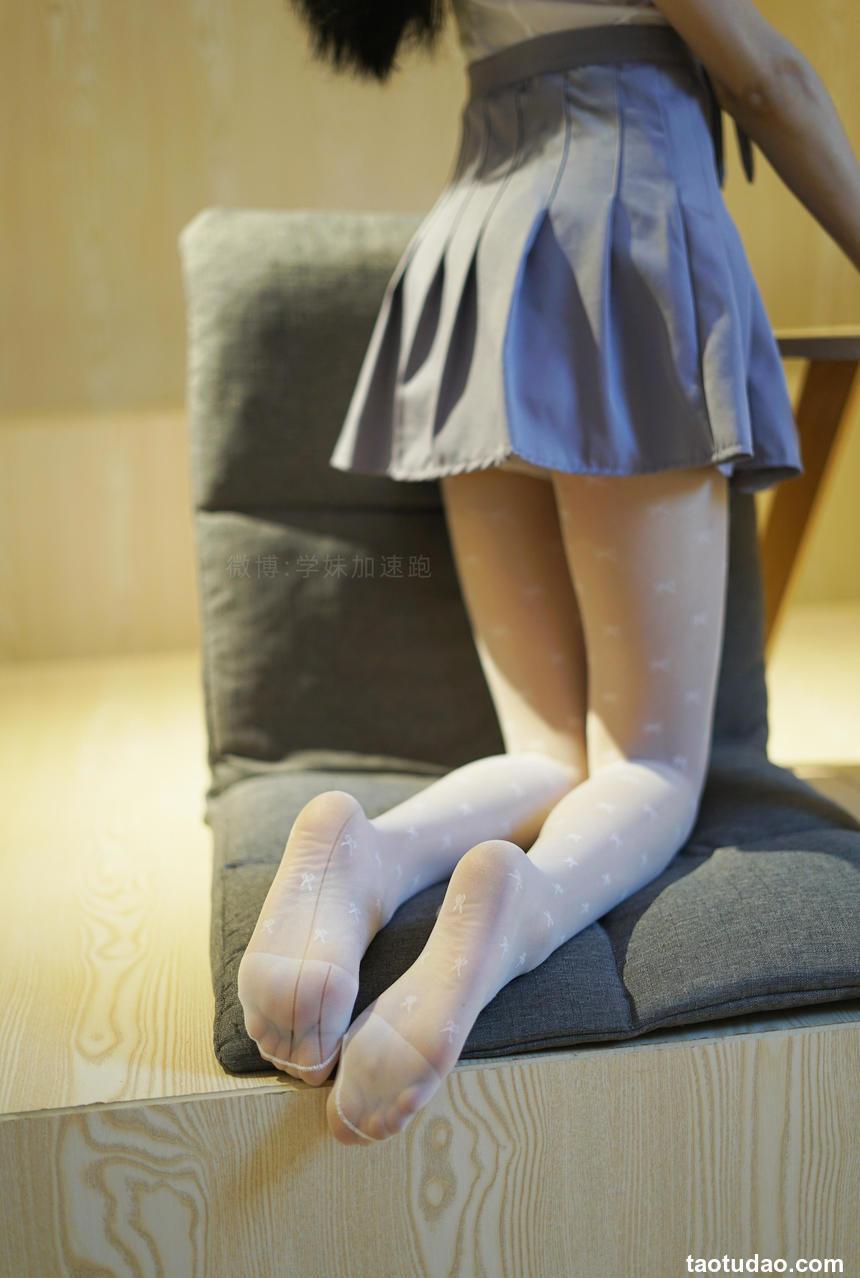 学妹加速跑 XM090《白丝小阿萌-萌萌》 套图+视频