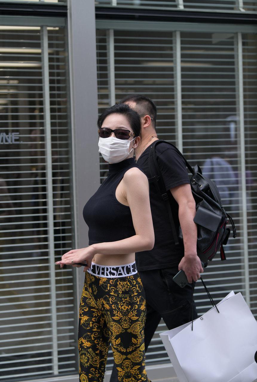 都市丽人紧身裤美妇【84P-1.85GB】