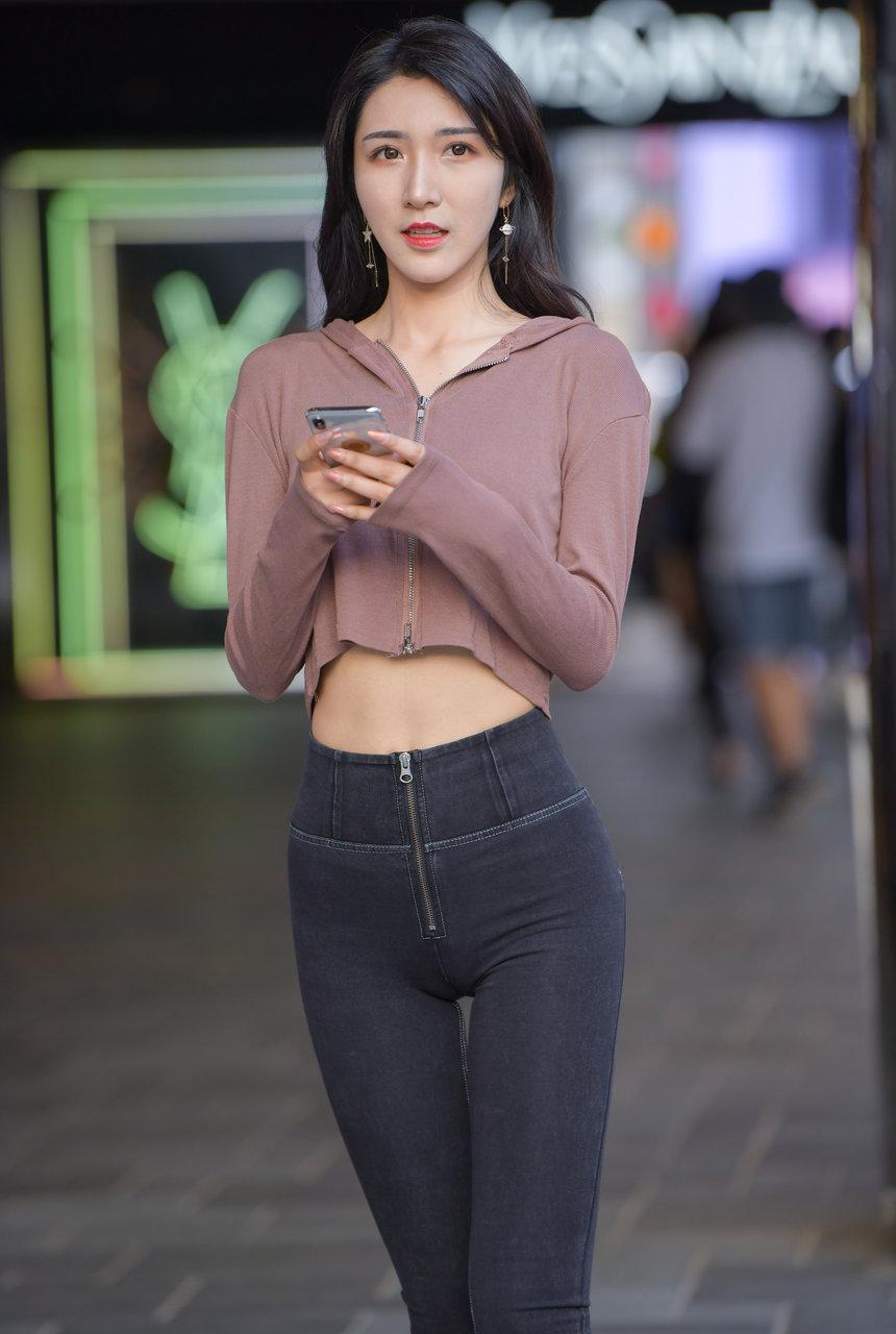 都市丽人蜜桃紧牛小姐姐套图【80P-1.5G】