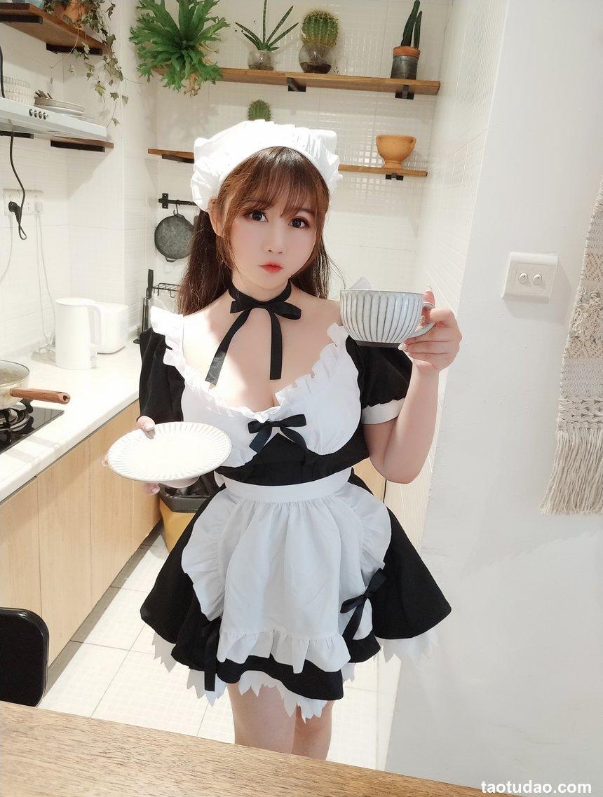 是依酱呀 - NO.17 女仆2.0 [26P-60MB]