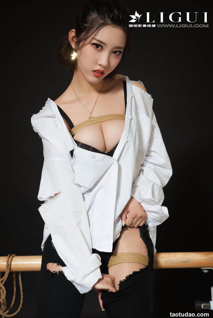 [Ligui丽柜] 2018.11.09 Model 筱筱 [91+1P/36.3M]