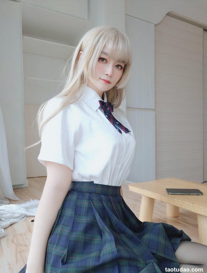 Coser小姐姐白银 - 灰色空间 [90P1V-578MB]