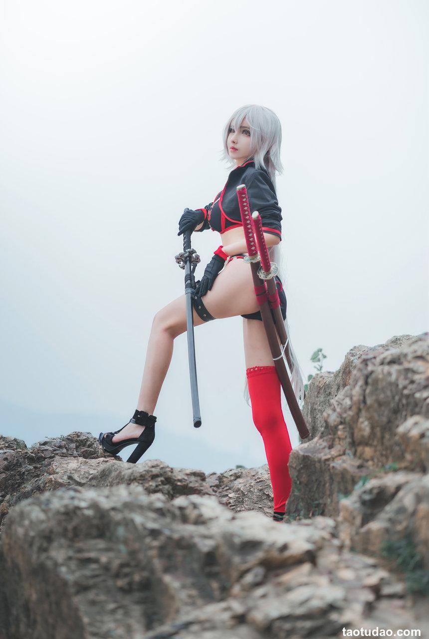 rioko凉凉子 - 泳装黑贞[8P／97MB]