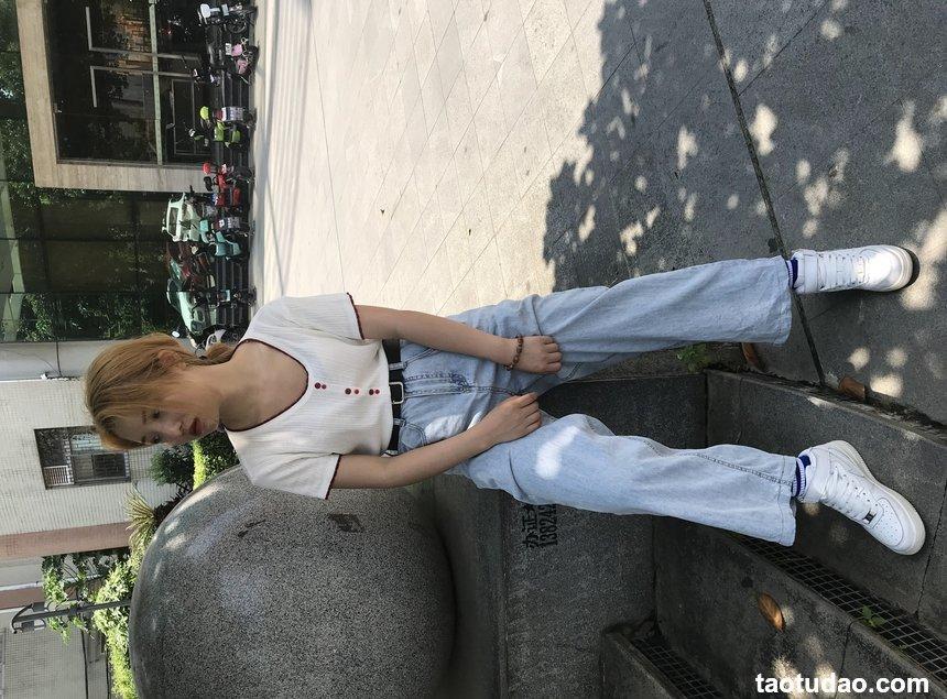 [最爱帆布鞋] 丝袜美腿写真 ON.24 图套+视频