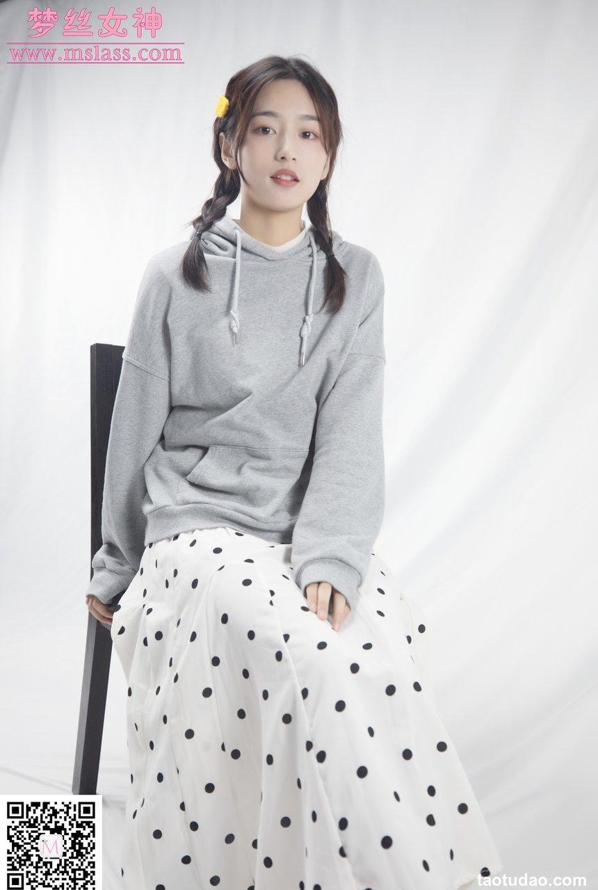 [MSLASS梦丝女神] 2019.12.04 NO.074 《璇璇2 9分颜值》[57+1P409M]