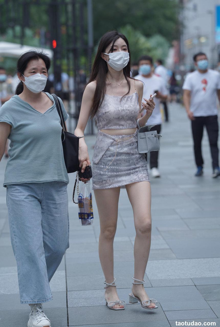 都市丽人雪白肌肤可谓天生丽质 红颜凝香【197P-2.17G】