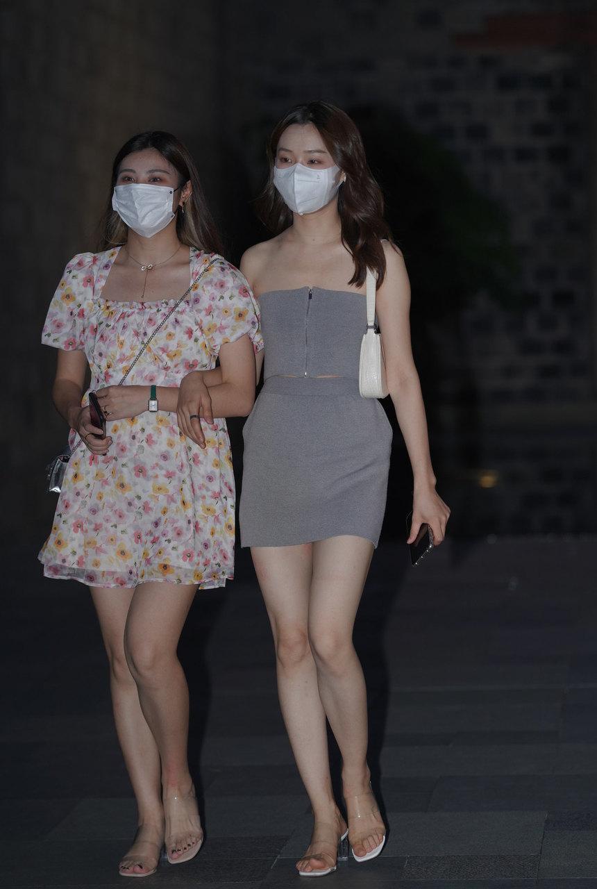 都市丽人美腿少妇【49P-748MB】