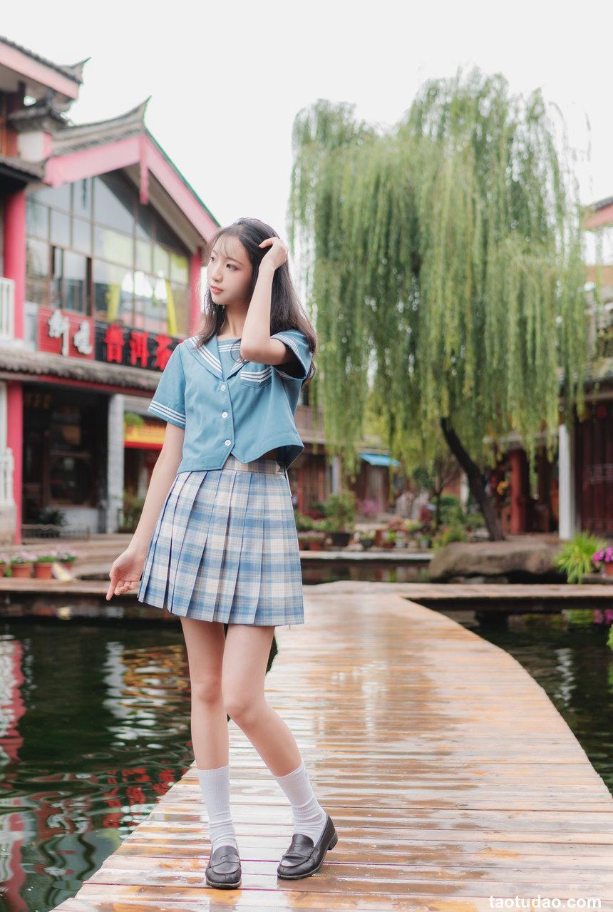 西瓜少女 NO.004 – 丽江写真JK户外 [44P-483MB]