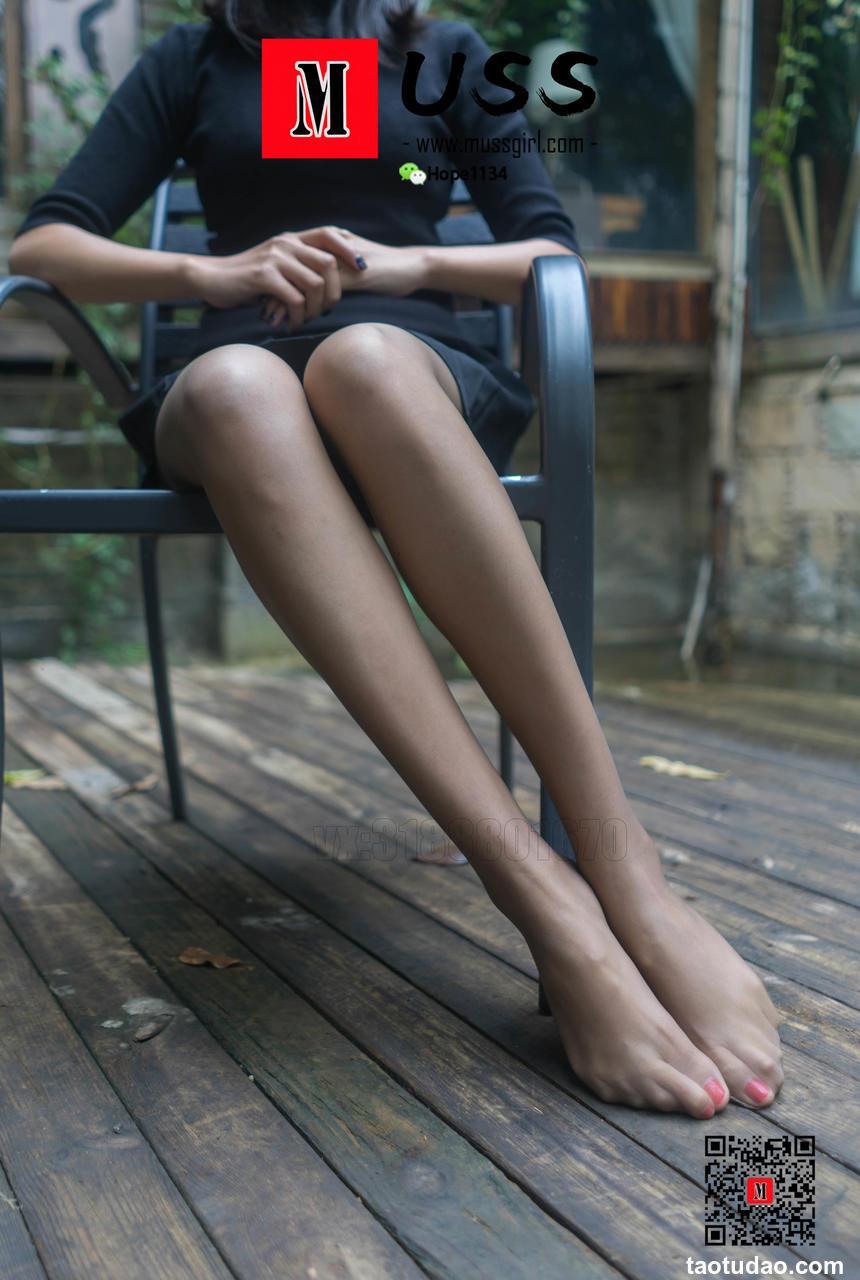 [MussGirl慕丝女郎]NO.083 院落一角的黑丝足迹[73P／134MB]