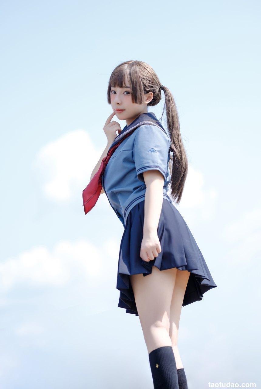 胡桃猫Kurumineko NO.003 — 天台的爱之告 [143P+4V-2G]