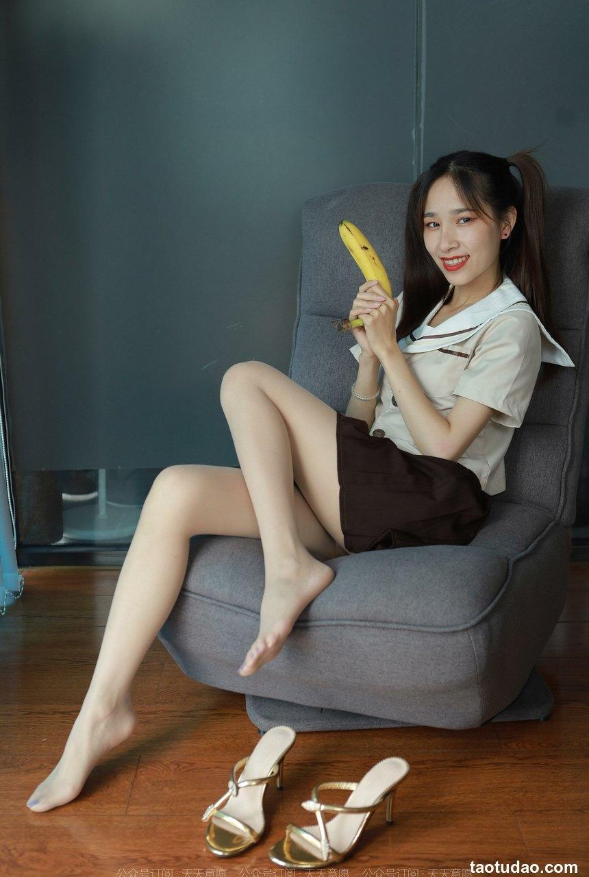 [IESS异思趣向] 2022.08.03 丝享家1166：美子《香蕉少女》[80P／112MB]