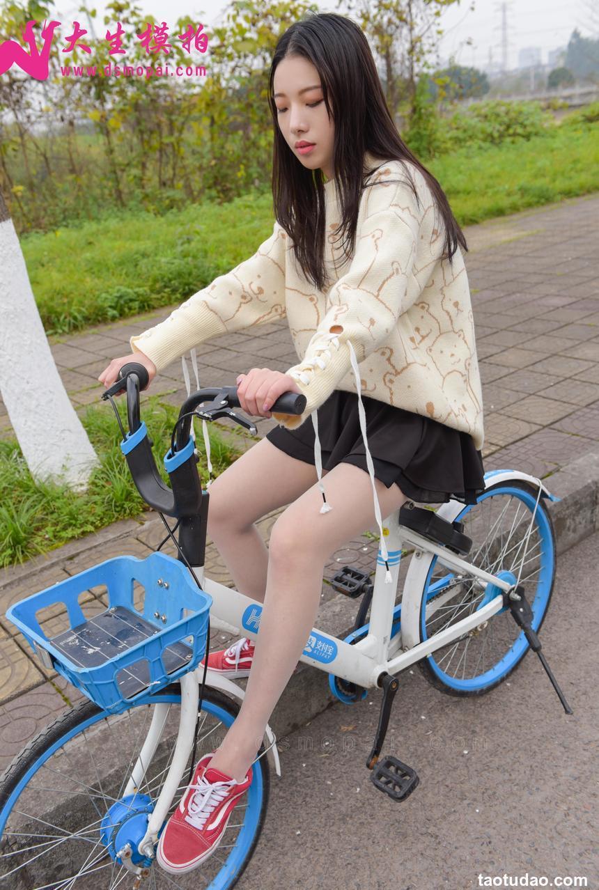 大生模拍 No.172 青青 单车少女