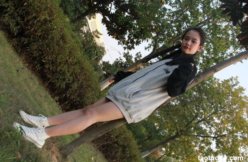 [最爱帆布鞋] 丝袜美腿写真 ON.21 图套+视频