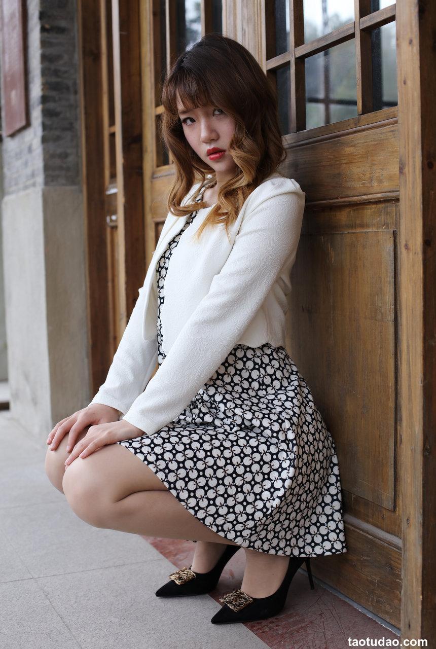 奈丝写真 NO.064 把你捧在手上 –高高 [37P+434M]