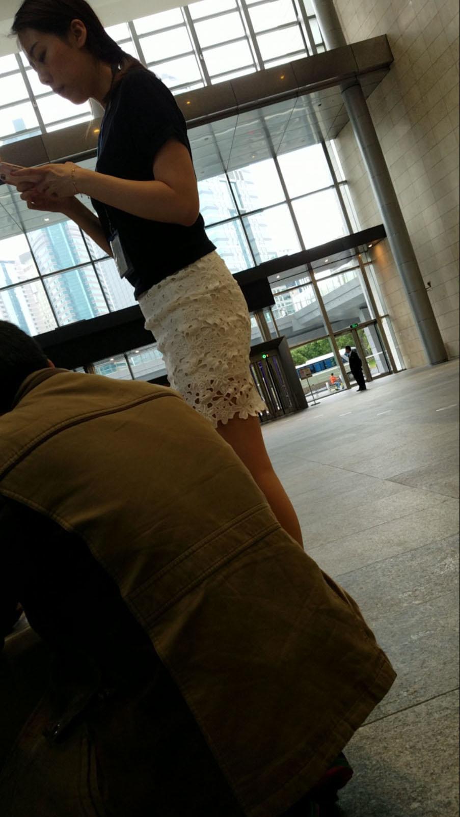 都市丽人极品性感白裙漂亮肉丝女神姐姐 [1V-1.19G]