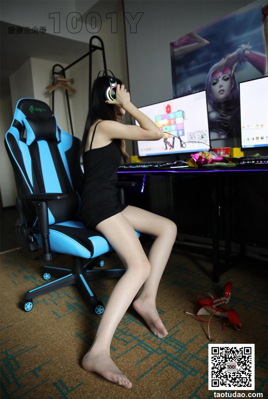 [IESS异思趣向] 2019.10.04 一千零一夜：腿腿《网瘾少女1》