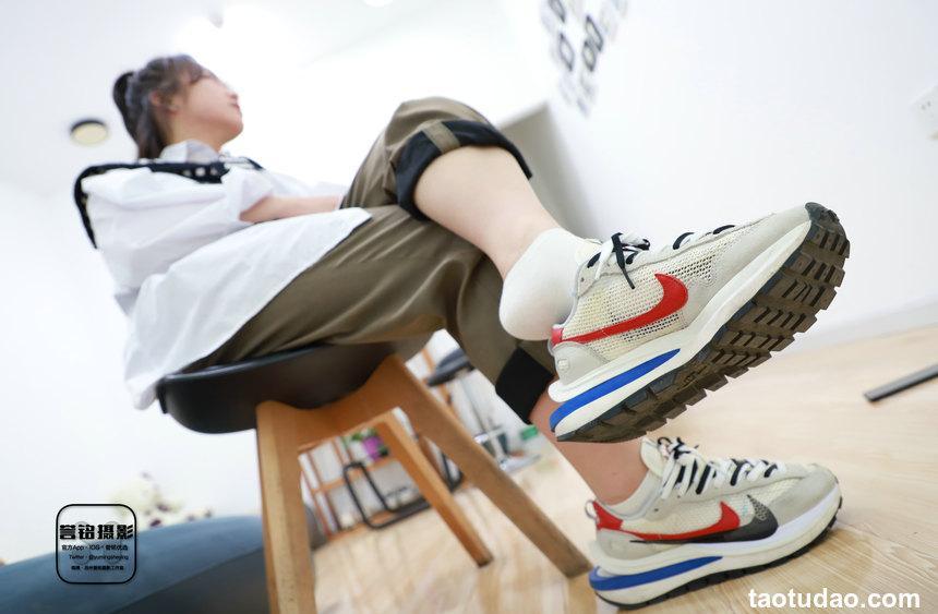 [誉铭传媒]袜足摄影 2022年《2022微信群第4套》[90P+1V／899MB]