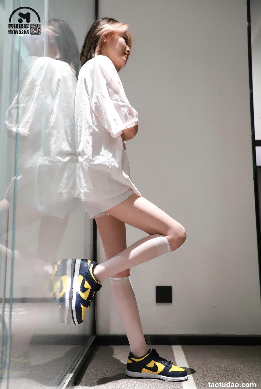 [誉铭传媒]袜足摄影 2021年 NO.039期[100P+1V／1.12GB]