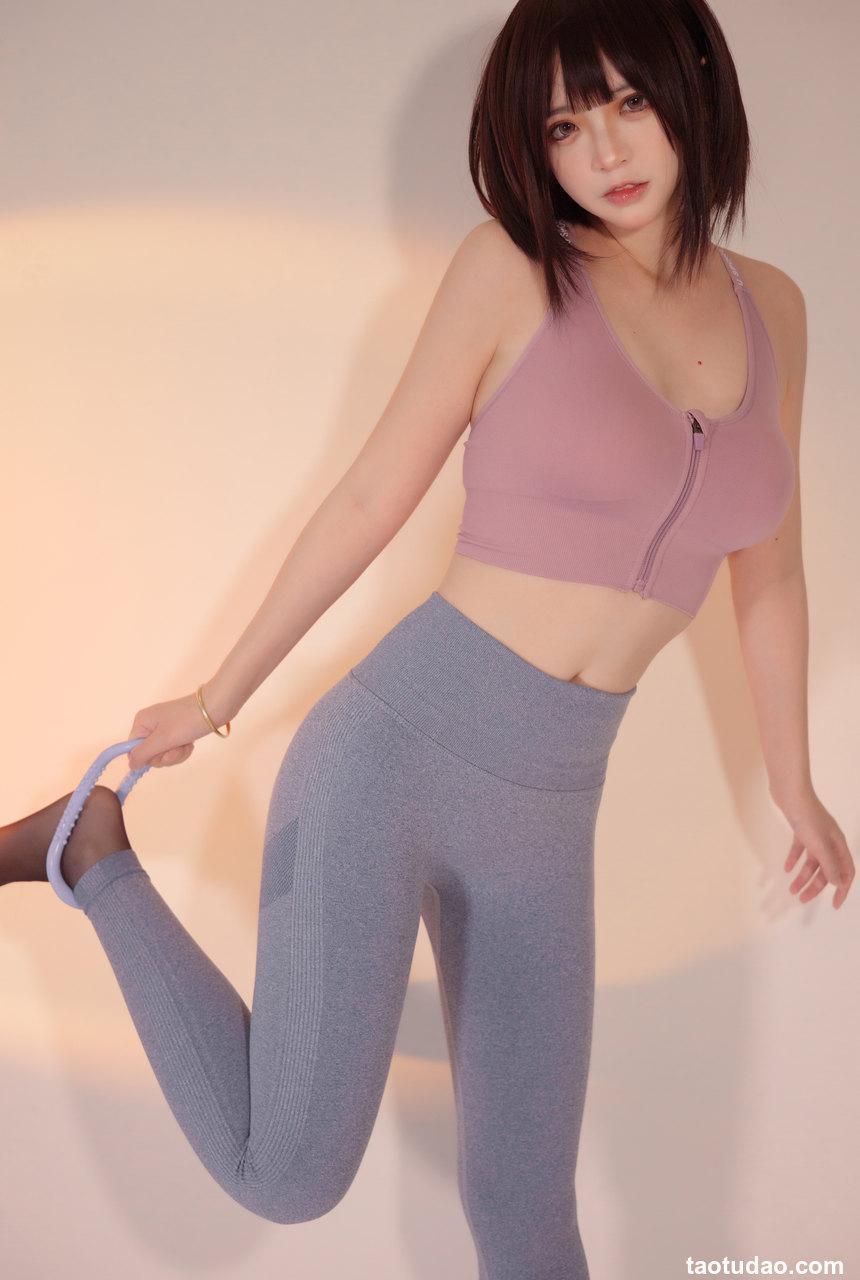 疯猫ss — 白色情人节福袋 运动衣 [40P-705M]