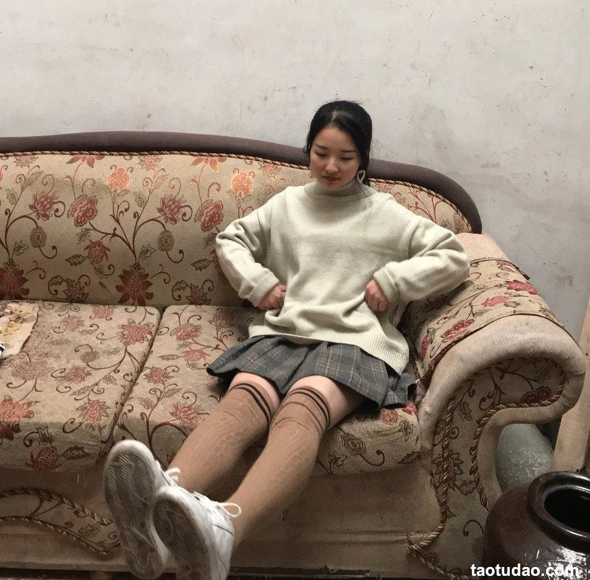 [最爱帆布鞋] 丝袜美腿写真 ON.09